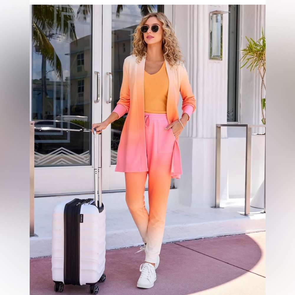 Boston Proper Ombre Jogger Set - Peach and Coral